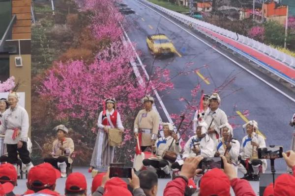 怒族的传统节日和风俗习惯有哪些