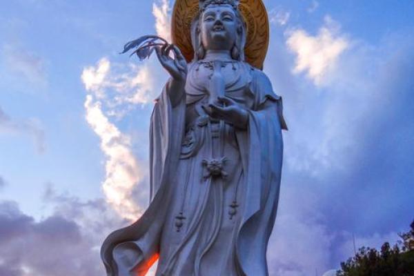 为什么说供了观音会穷三年 有什么说法