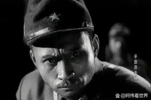 电视剧里的日本军官为什么都喜欢留着八字胡？现实中是这样吗？