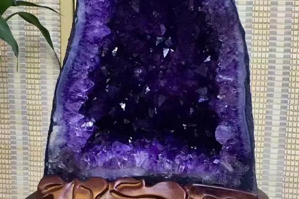 八字不合可以破解吗佩戴水晶化解