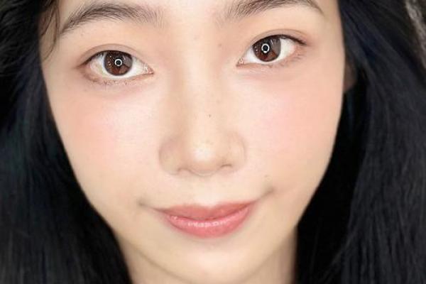 八字眉的女人不能娶吗是为什么