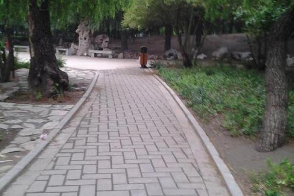 探秘路岩石45度八字,揭秘其独特特点和魅力所在 探秘路岩石45度八字,揭秘其独特特点和魅力所在