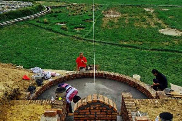 墓穴风水_阴宅风水中的向口和明堂指的是什么
