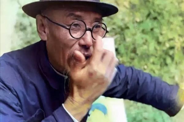 算命先生死他乡