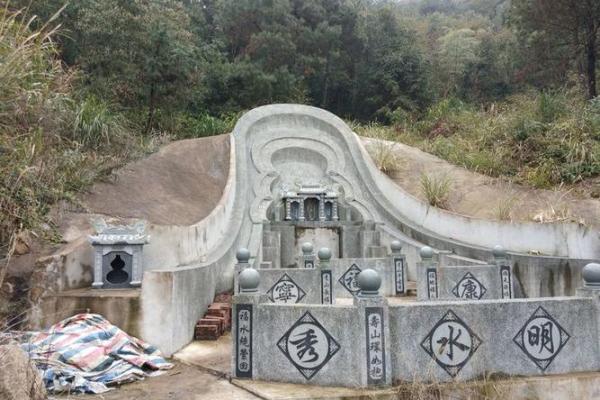 改八字,迁祖坟,精心布局20年,“心机”父母终将女儿送进豪门 改八字,迁祖坟,精心布局20年,“心机”父母终将女儿送进豪门