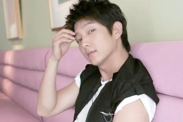 八字男人 八字男人