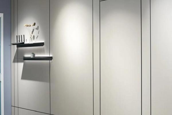 背景墙隐形门风水