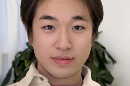 眉间八字纹面相男人