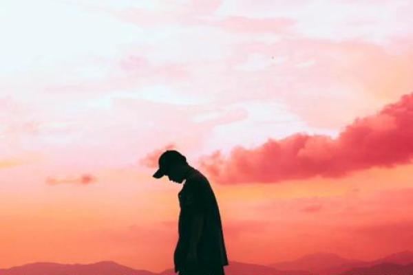 和巨蟹座最有缘的星座 巨蟹男和十二星座女的配对 和巨蟹座最有缘的星座 巨蟹男和十二星座女的配对