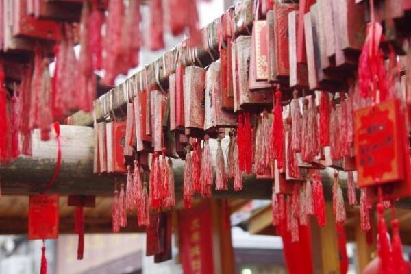 算命的说孤家寡人有福报