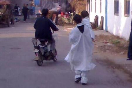 为什么算命说要多戴孝